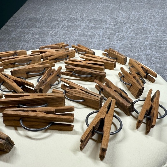 Rare 1800s Wood Clothes Pin Primitive Antique R.E. Hoyt Spring 1887 Set of 25 - Picture 4 of 6
